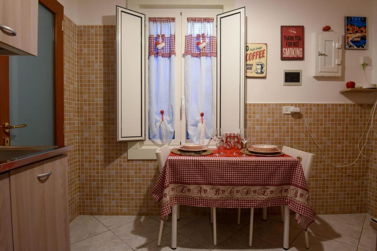 House Fortuna Villa Bari Bagian luar foto